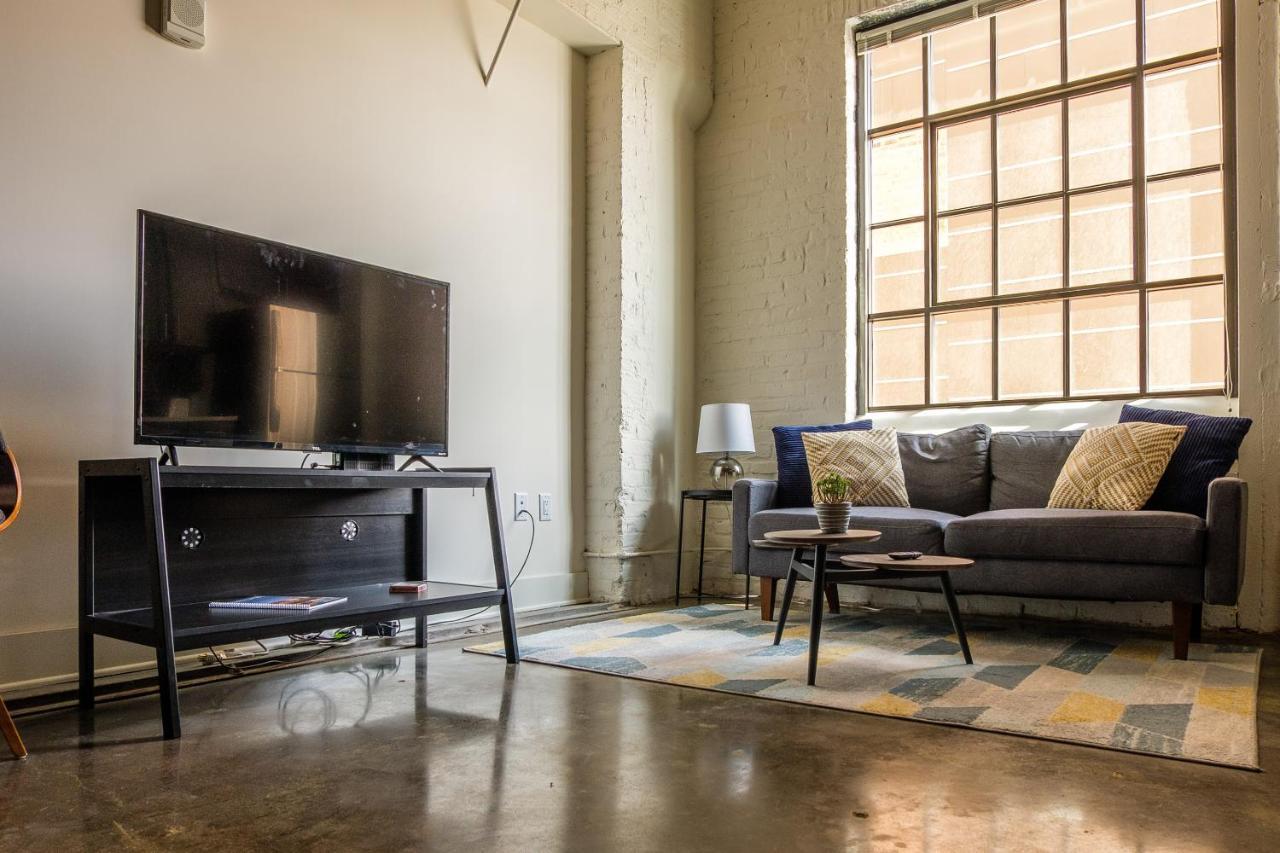 דירות Frontdesk Maxwell Lofts Milwaukee Walker'S Point חדר תמונה