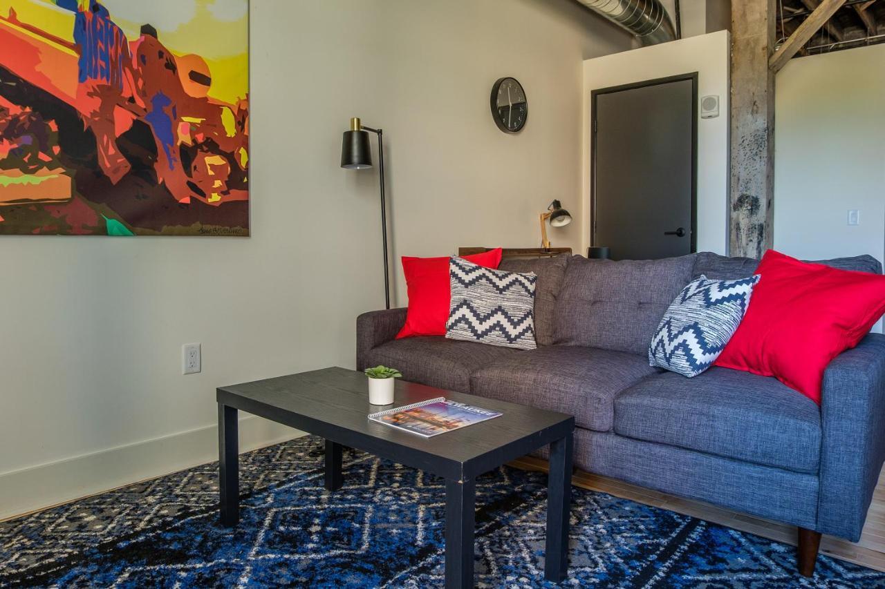 דירות Frontdesk Maxwell Lofts Milwaukee Walker'S Point חדר תמונה